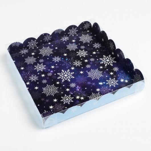 Коробка для кондитерских изделий с PVC крышкой «Снежинки», 21 × 21 × 3 см