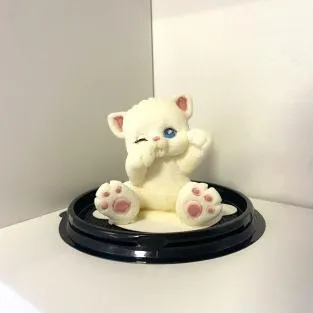 Фигурка из шоколадной глазури Котик, цветная